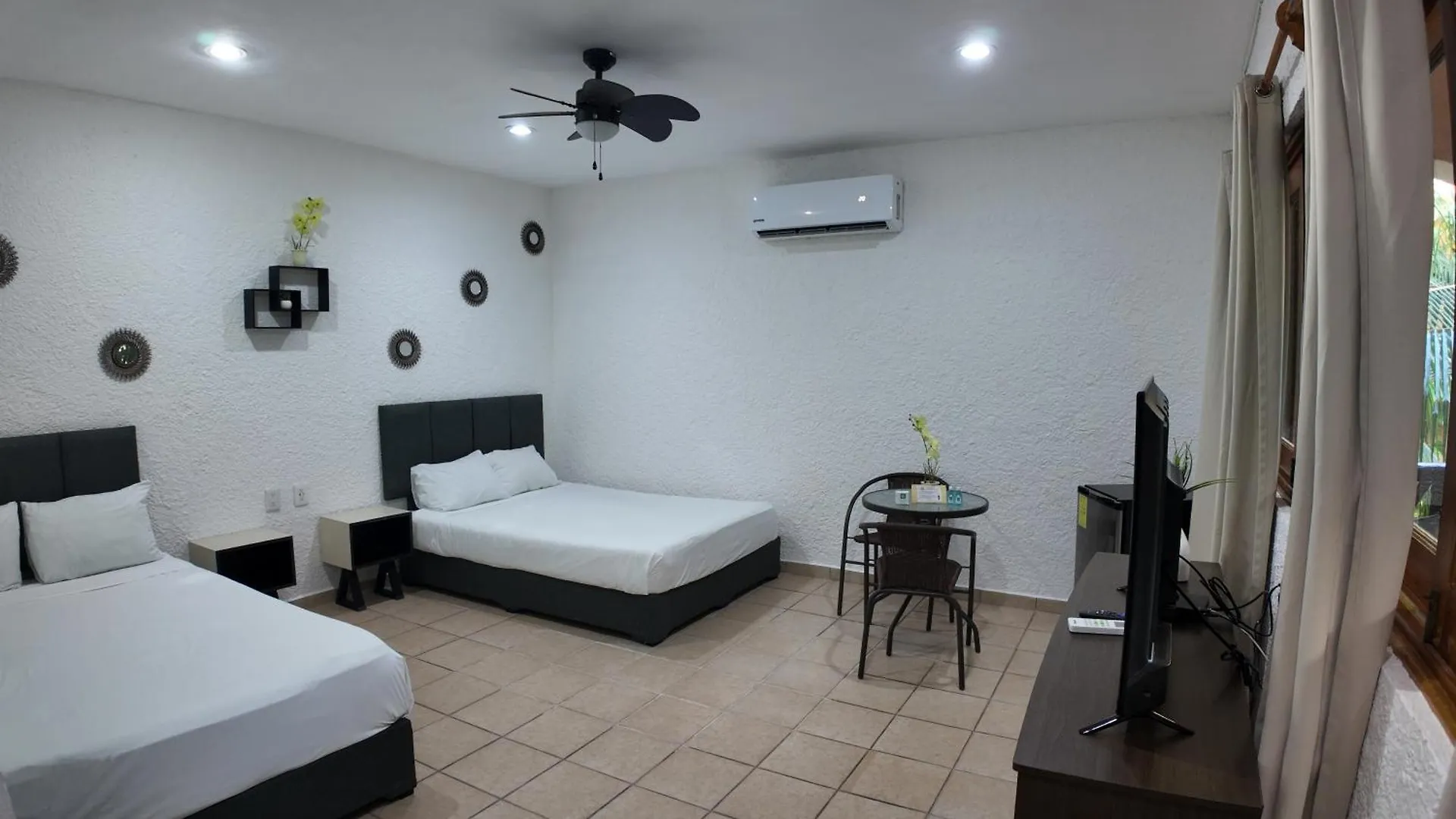 Hotel Bosque Caribe, 5Th Av. Zone Playa del Carmen 3*,